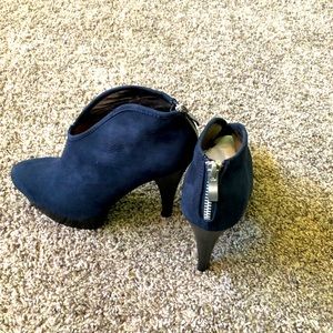 Platform suede heel